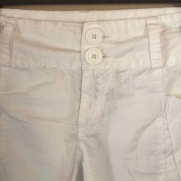 Zara TRF Shorts - Picture 3 of 9